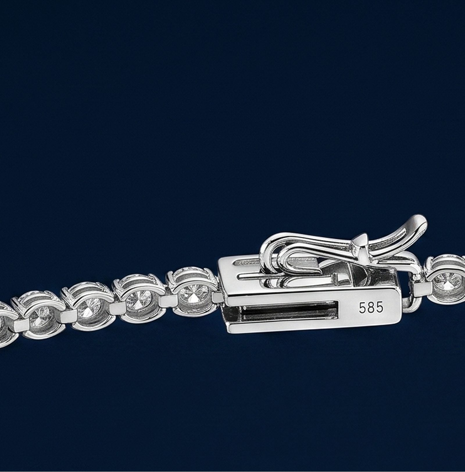 Jewelry to Remember — craftsmanship and finish of solid gold jewellery
